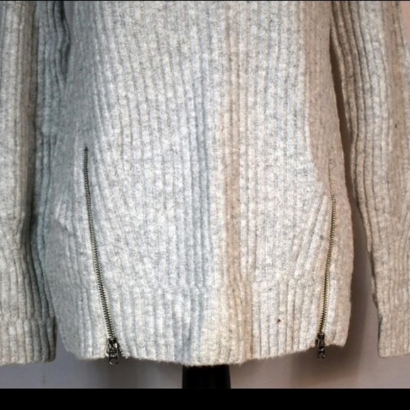 NWT A&F Turtleneck Sweater with Side Zipper - Picture 4 of 11